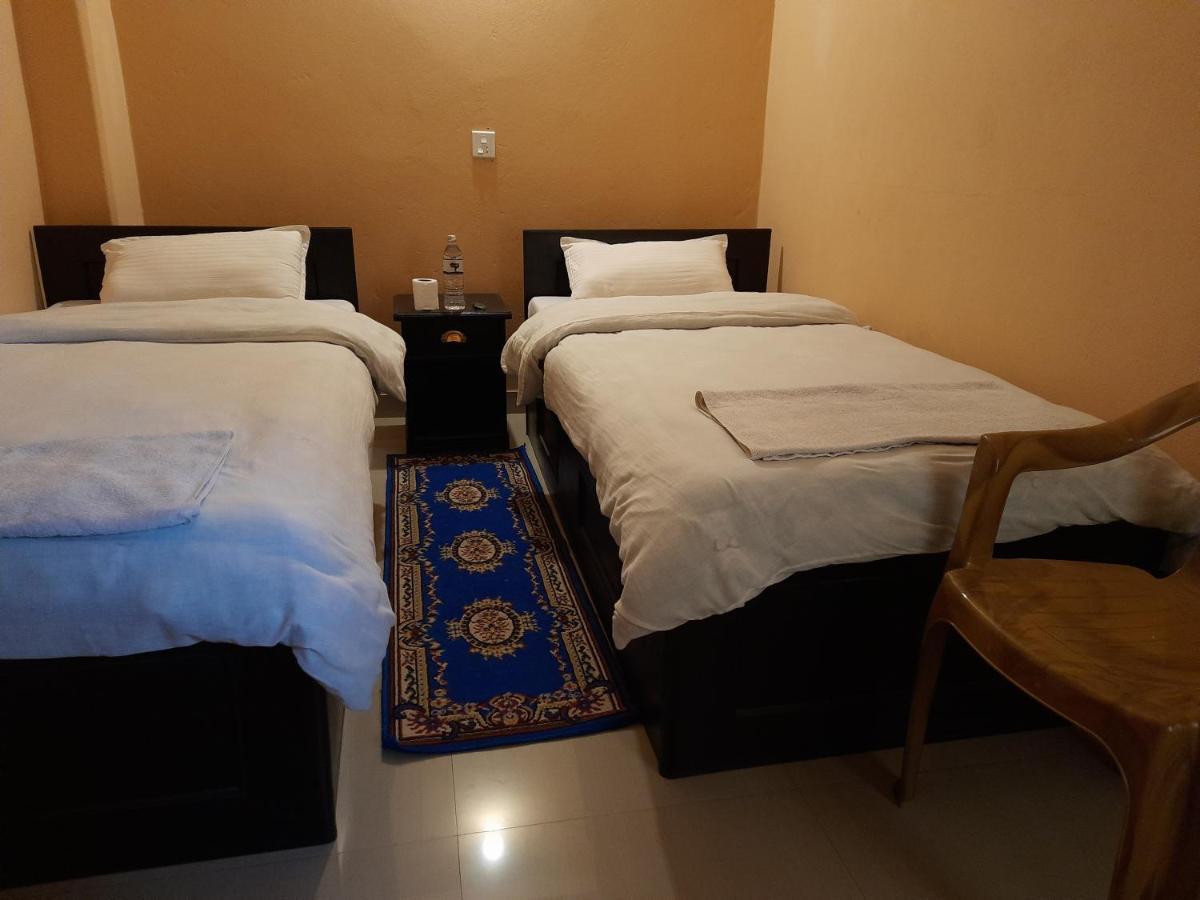 بوكْرا Hotel Eagle Zone المظهر الخارجي الصورة